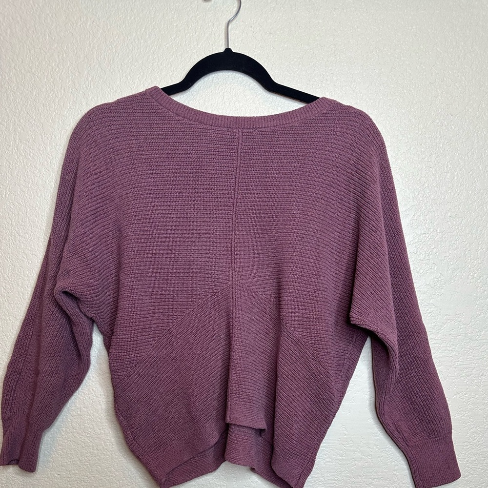 JJillWomen's Purple SweaterLS005